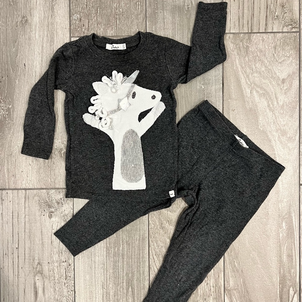 Oh Baby! Two Piece Set with unicorn EUC 12/18 months